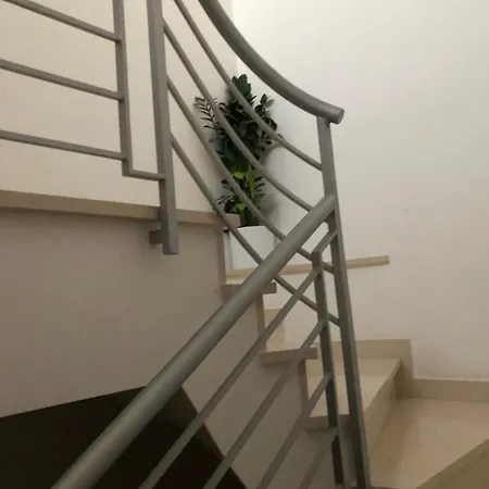 Mansarda Mentana Due *